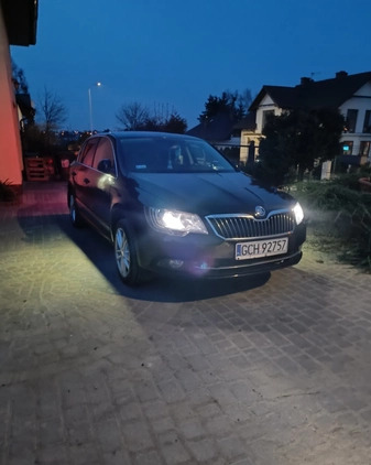 Skoda Superb cena 43900 przebieg: 300000, rok produkcji 2013 z Chojnice małe 301